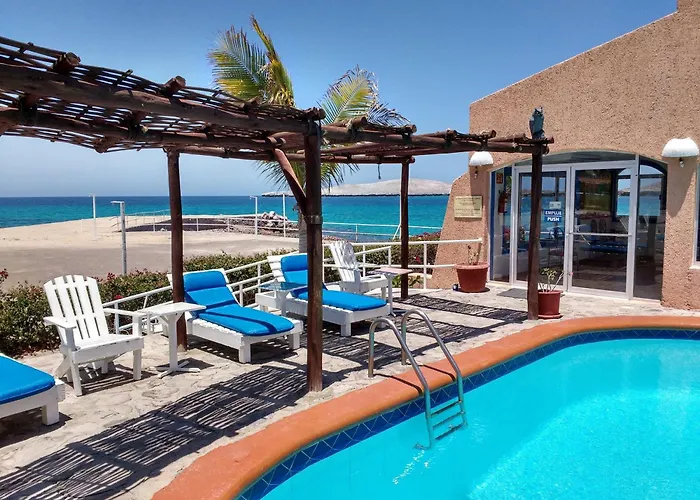 Club Cantamar Beach Hotel & Marina